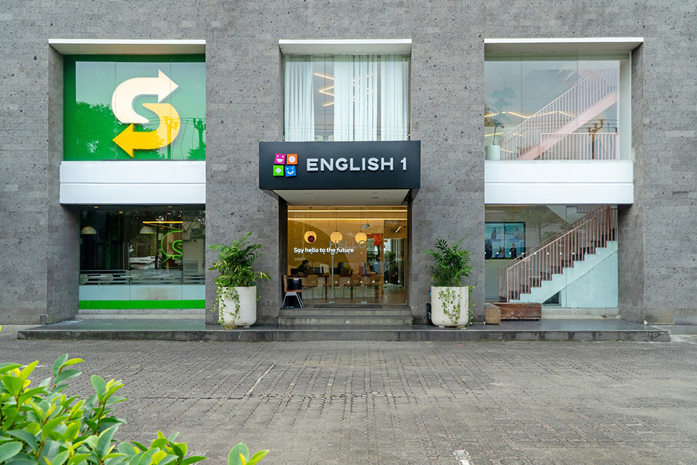 English 1 Taman Yasmin Bogor