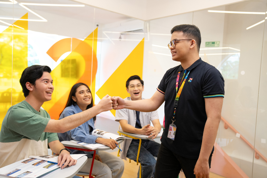 Cara Mengajarkan Bahasa Inggris untuk Anak SMA